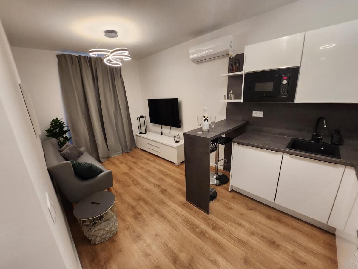 Mickey Apartment Old Town Bratislava Exterior foto